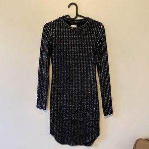 Nordstrom - fitted mini dress/Size 2/fits like a Small/worn once